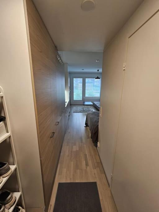 Modern City Apartment Nearby Airport 5