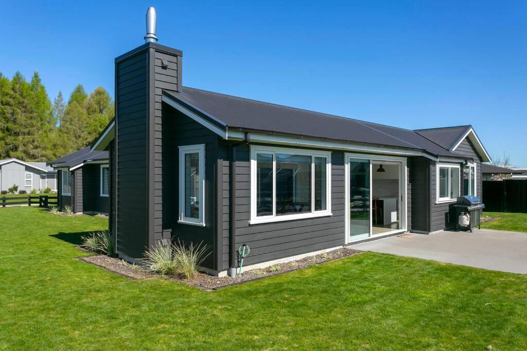 New Lake House In Kinloch 4