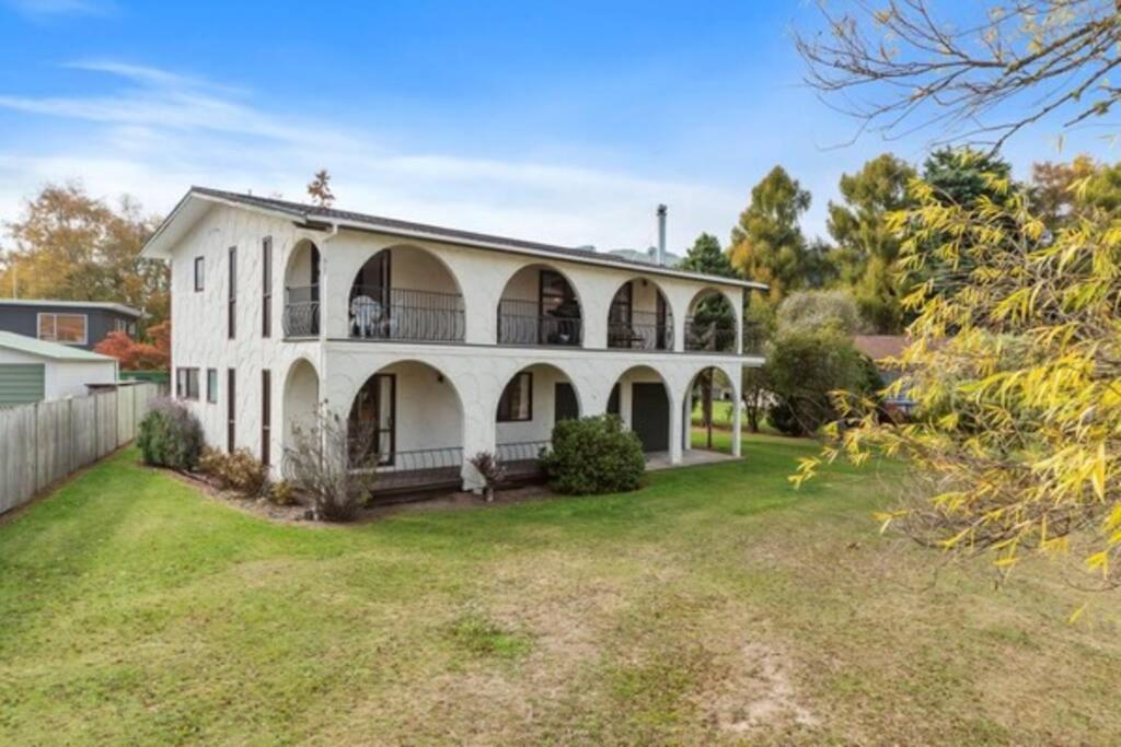A Spanish Dream In Kinloch 1