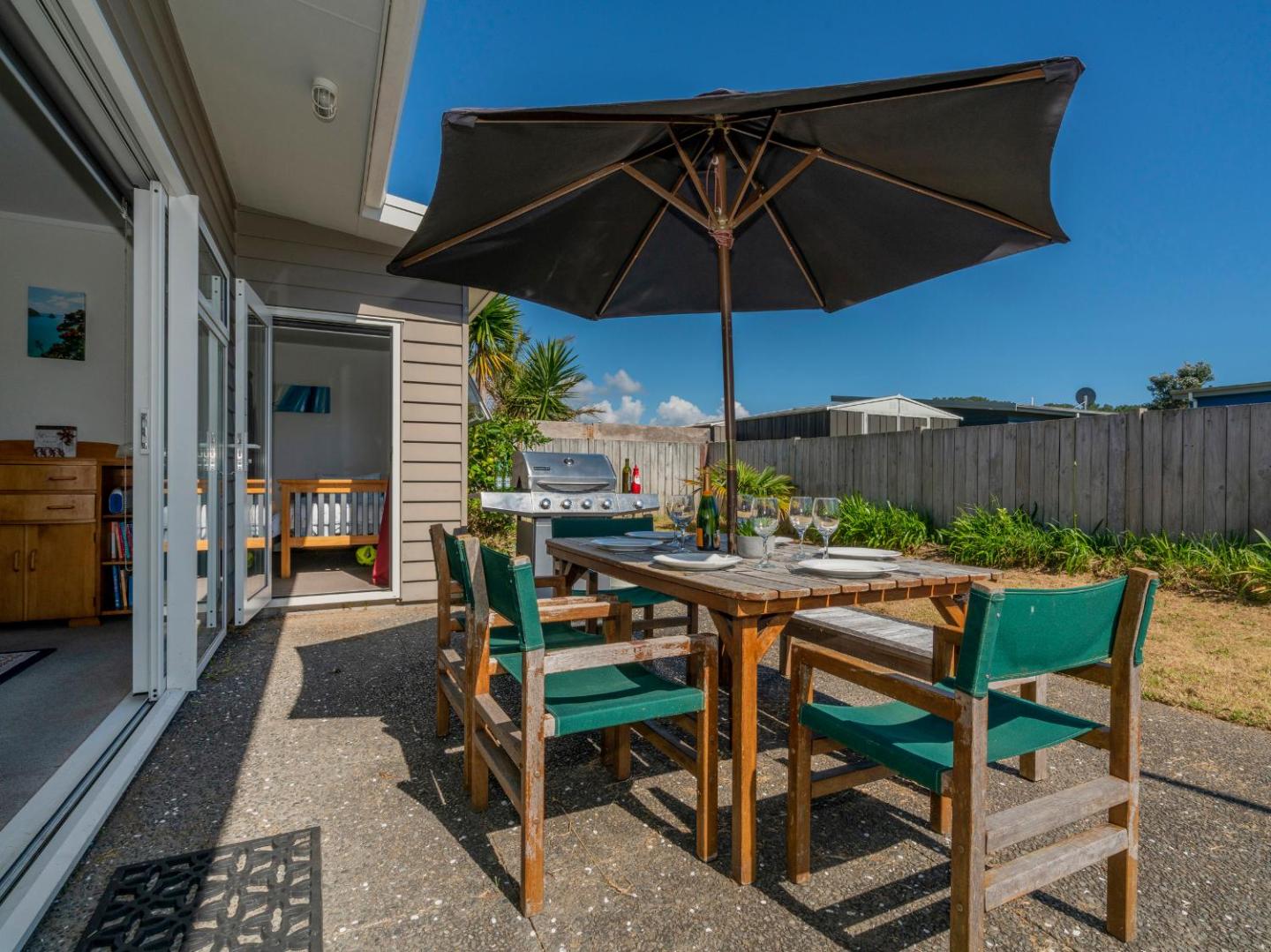 Unwind On The Fairway - Matarangi Holiday Home 2