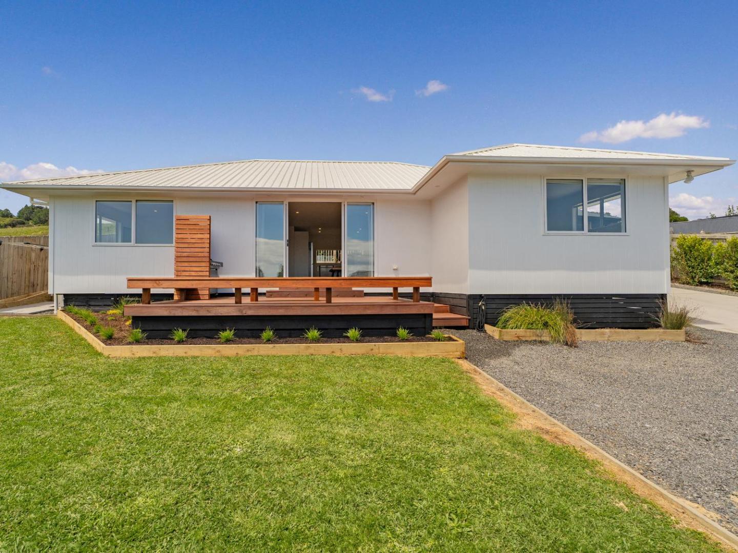 Greenhills Charmer - Coromandel Town Holiday Home 1