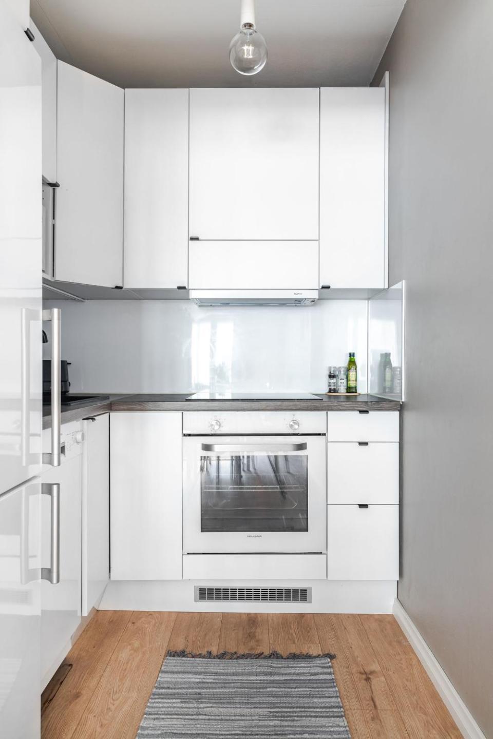 Charming 1br City Apartment With Great Location 2
