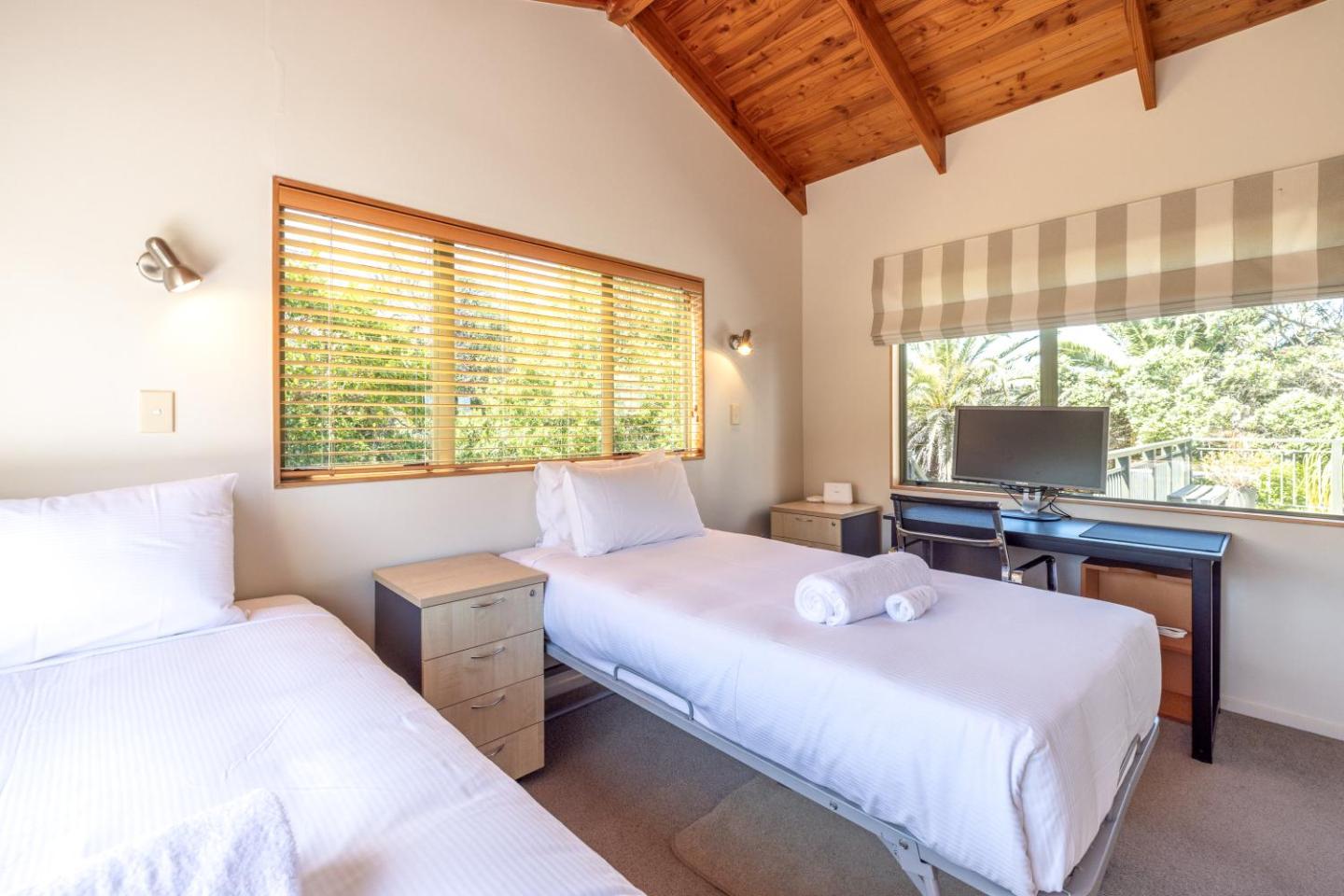 Tikirau Bay Views 5