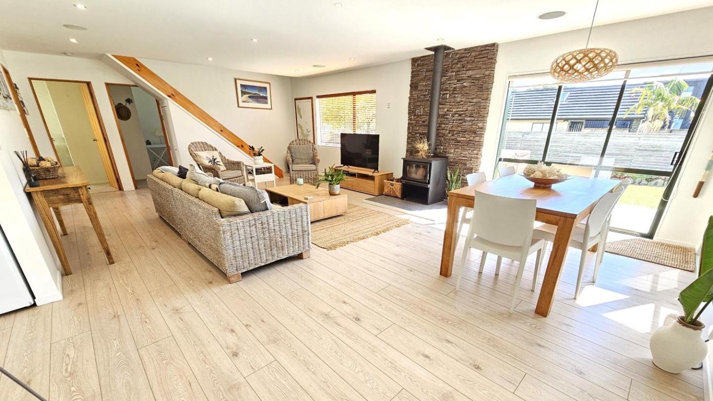 Paradise On Pacific Parade - Matarangi Retreat 3