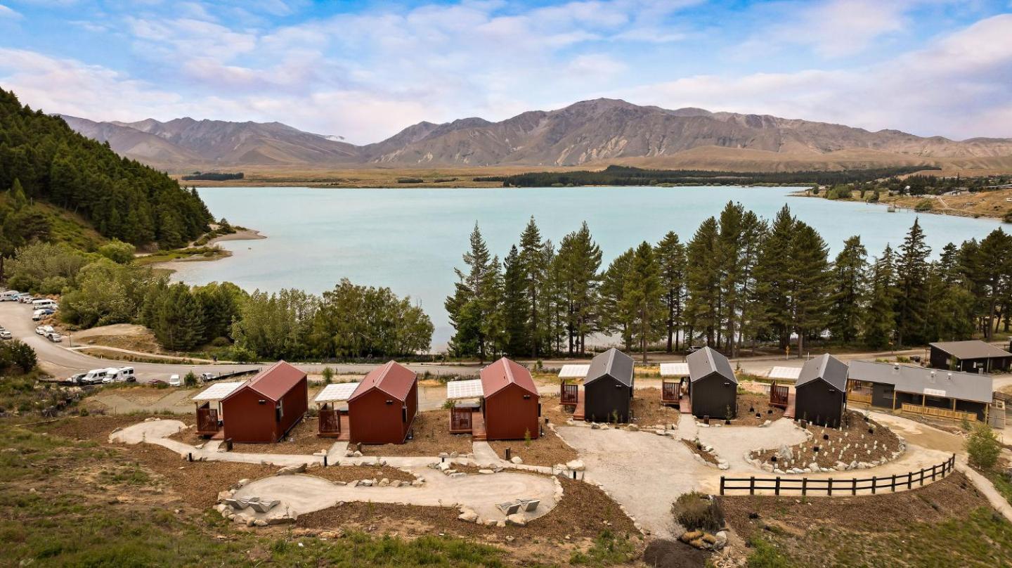The Huts At Lakes Edge 1