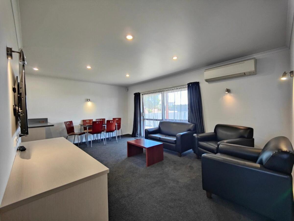 Camden Court Apartment 3