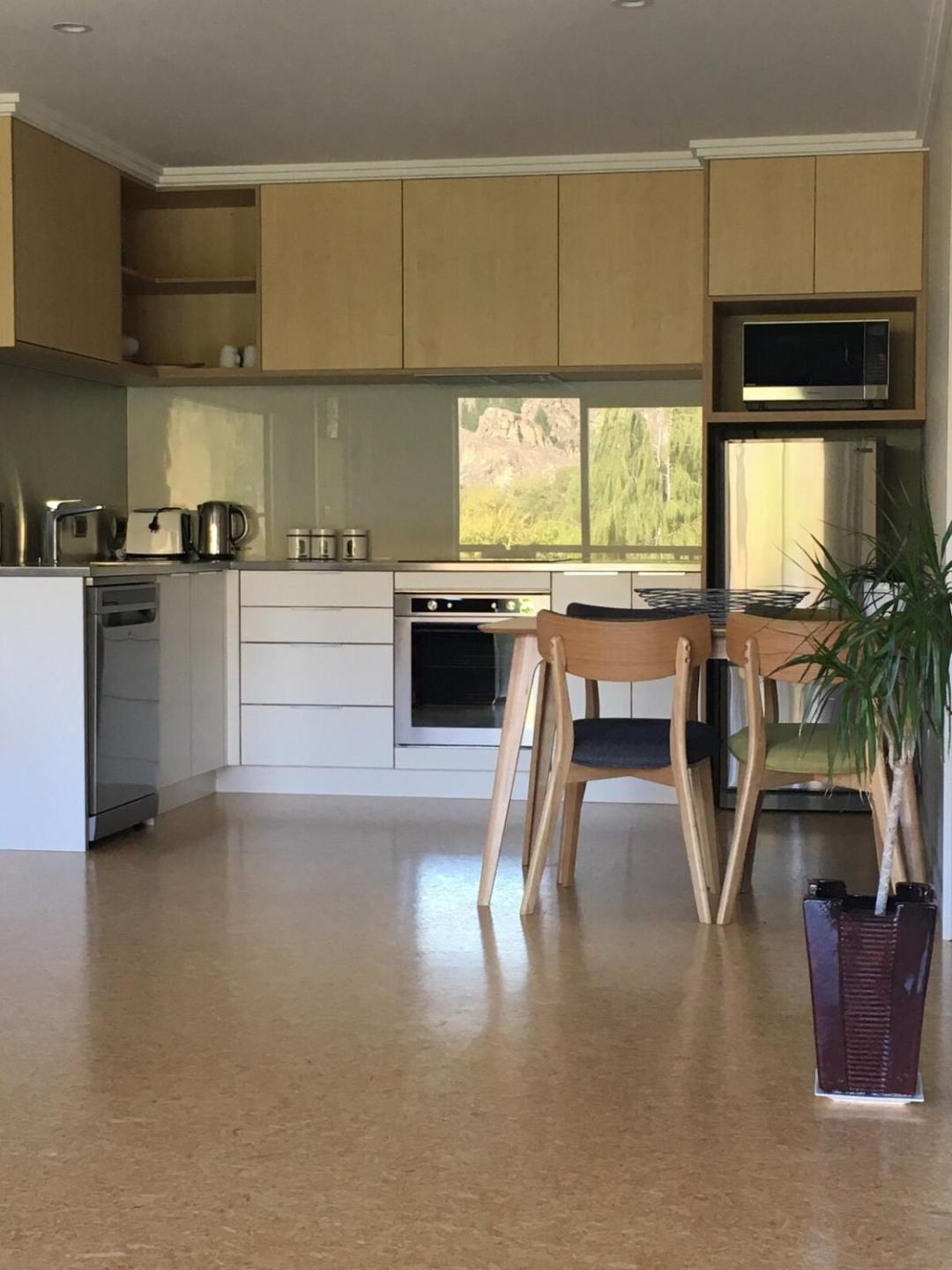 Clock View Apartment 2