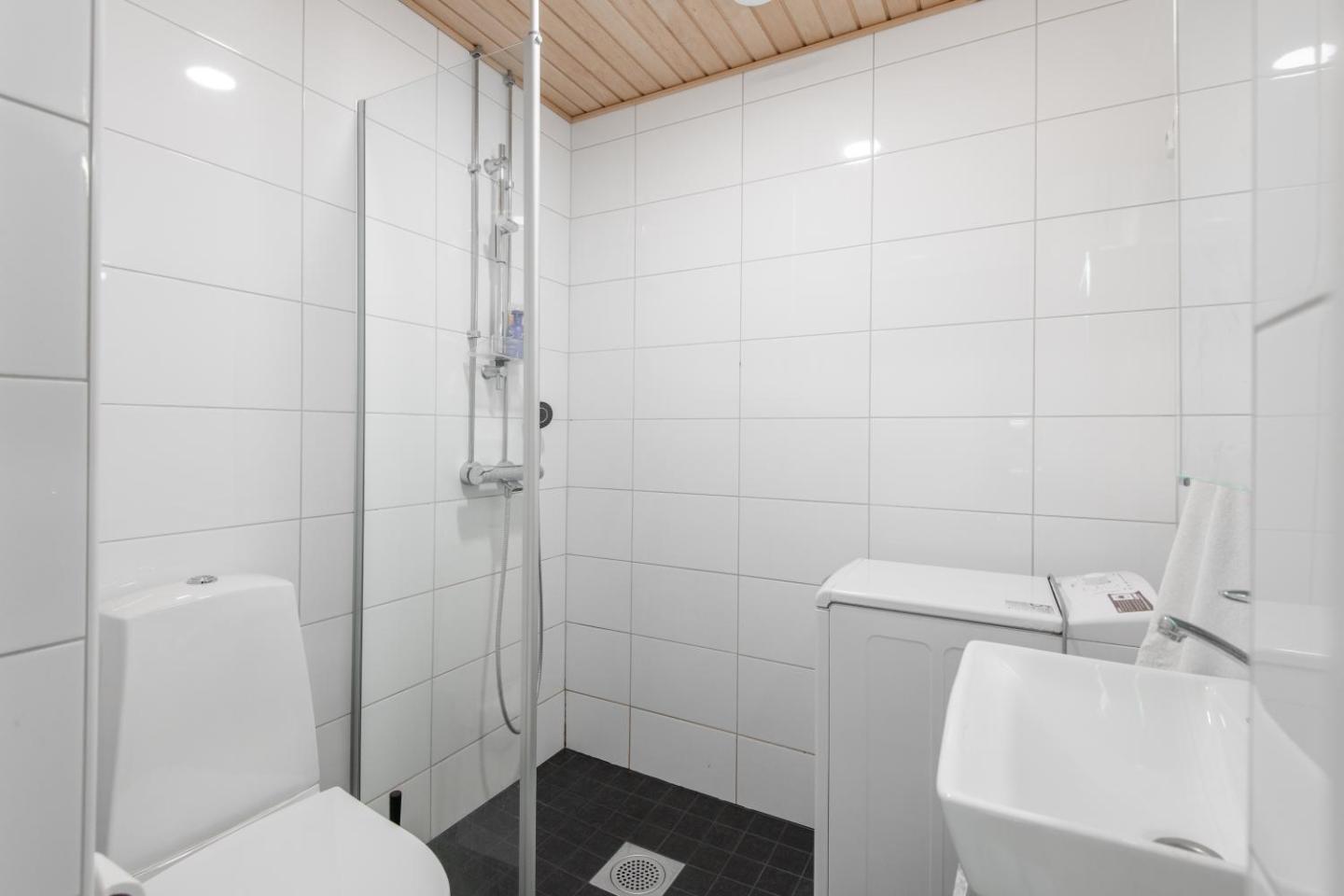 Väinö Apartment 13 4