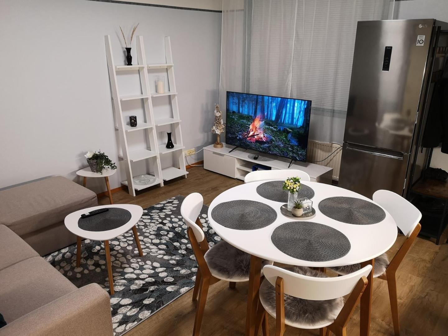 Marivas, 2 Bedroom Apt, Free Parking & Wifi 3