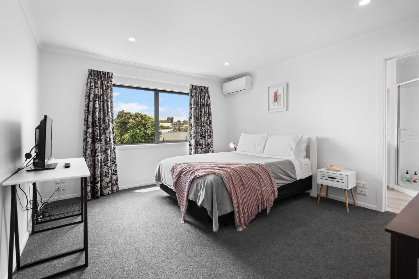 Contemporary 3 Bed Townhouse Near Cbd & Hospital 4