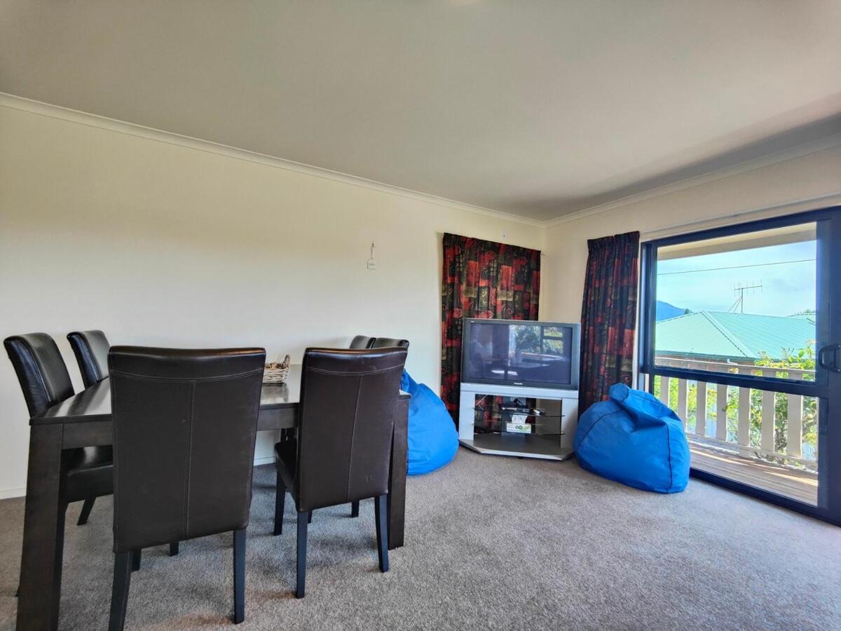 Te Anau Mountain Views 2