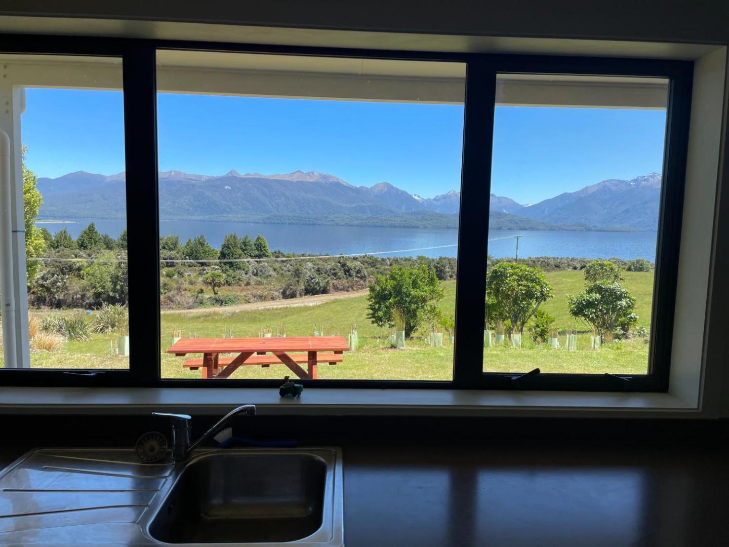 Southland Sanctuary - Te Anau Holiday Home 5