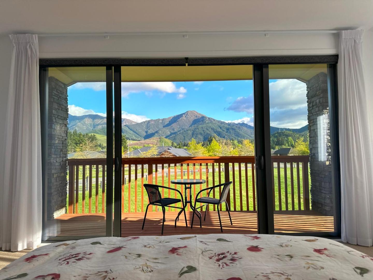Mountain View Haven - Hanmer Springs Holiday Home 2