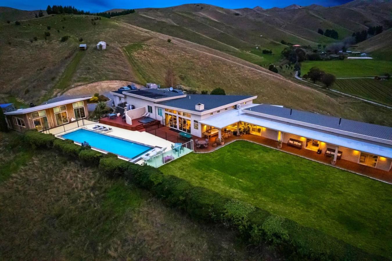 Witherhills Suite In A 6-bedroom Tuscan-villa 2