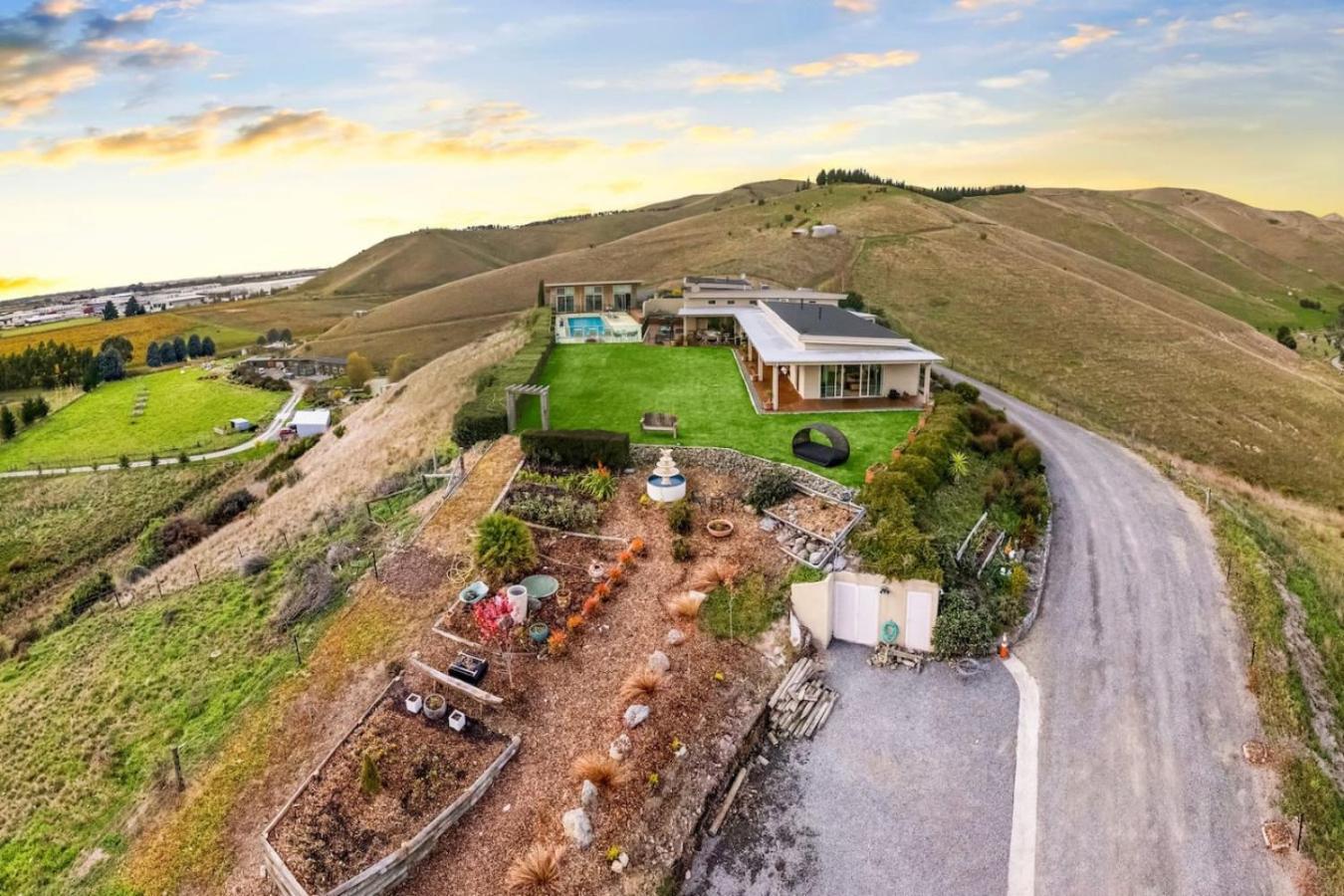 Witherhills Suite In A 6-bedroom Tuscan-villa 3