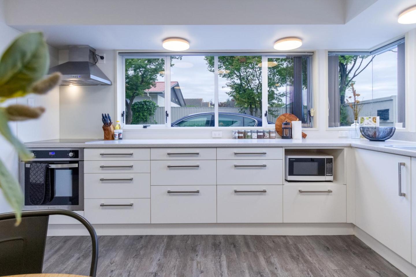 Perfect 1-bedroom Retreat Near The Airport 5