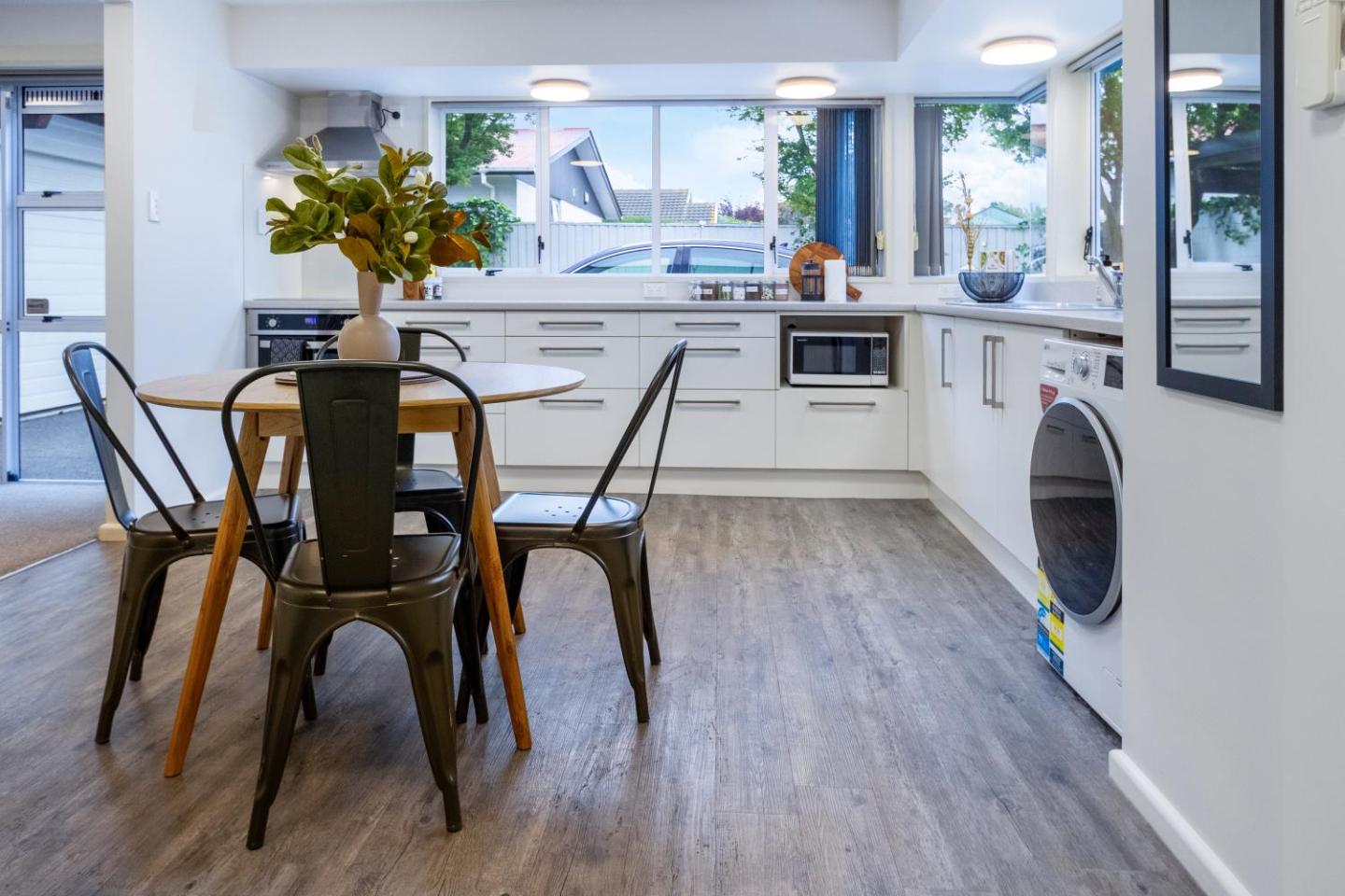 Perfect 1-bedroom Retreat Near The Airport 4