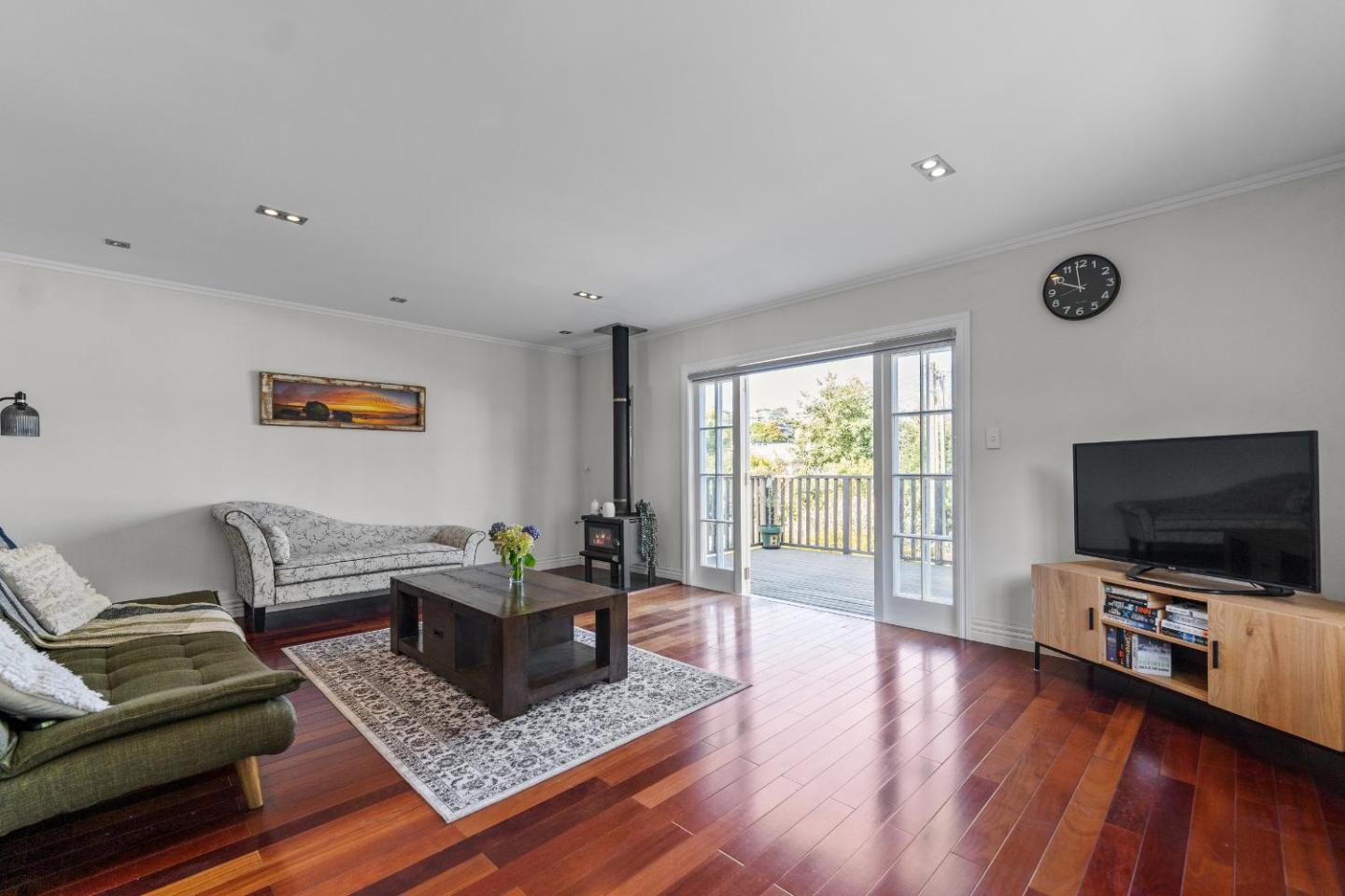 Heritage Charm - New Plymouth Holiday Home 5