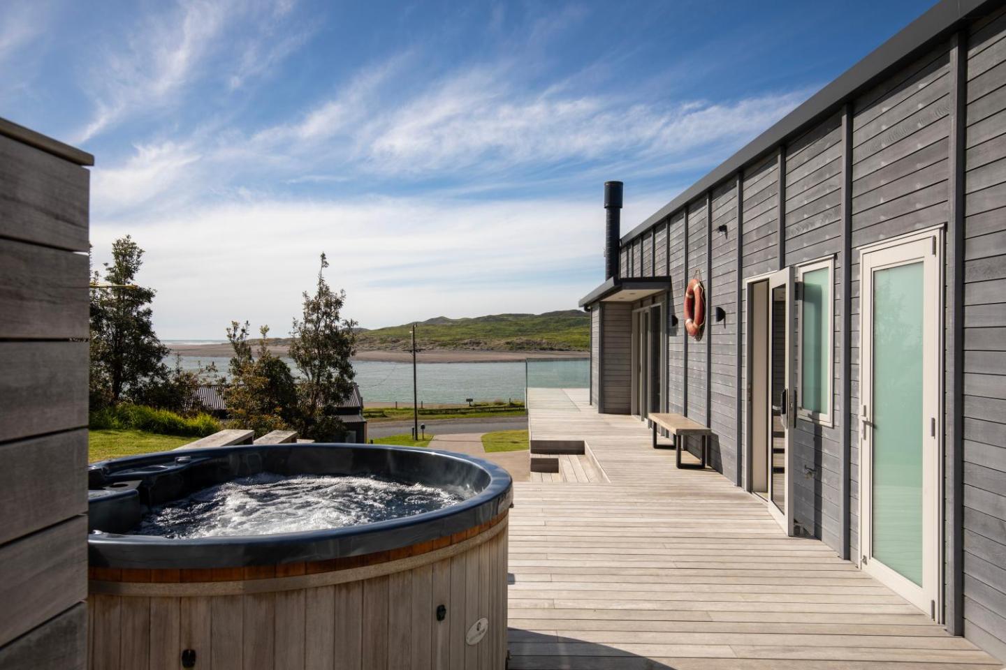 Ocean Beach Retreat 4