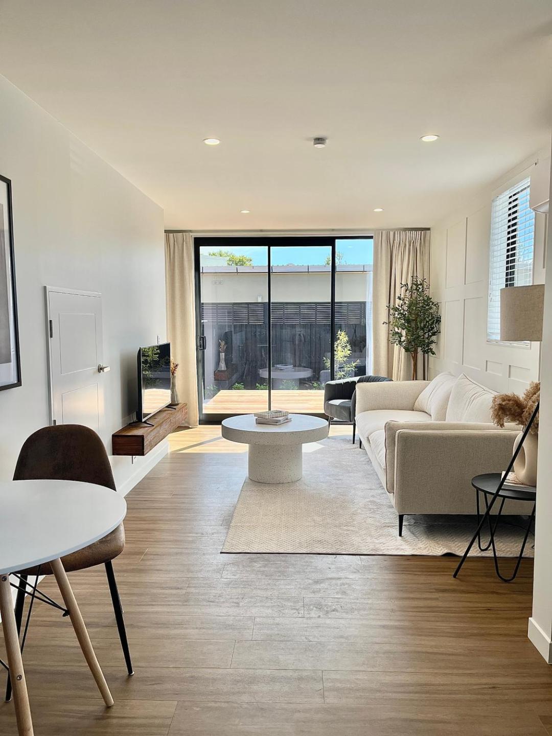 New Build City Townhouse & Gated Car Park 2