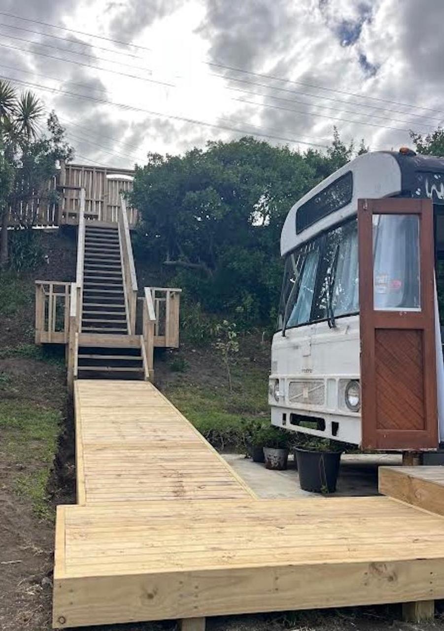 Luxury Beach Bus 4
