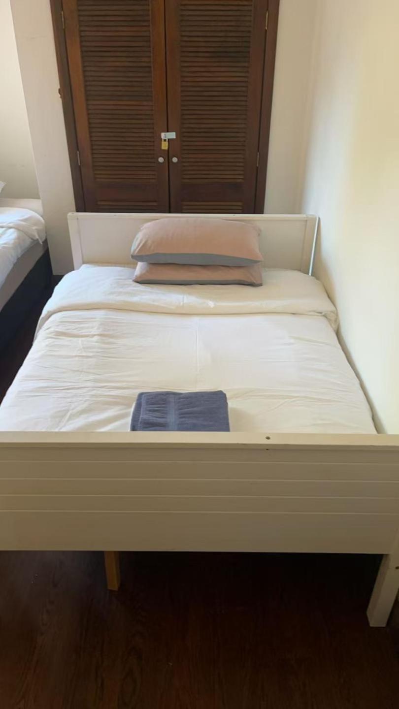 6 Beds Including 4 Double Beds And 2 Single Sofa Beds In 1 Bedroom And 1 Living Room Apartment 5