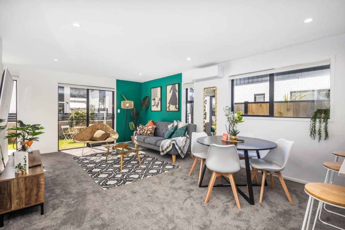 Homey Haven In Trentham - 3br 2