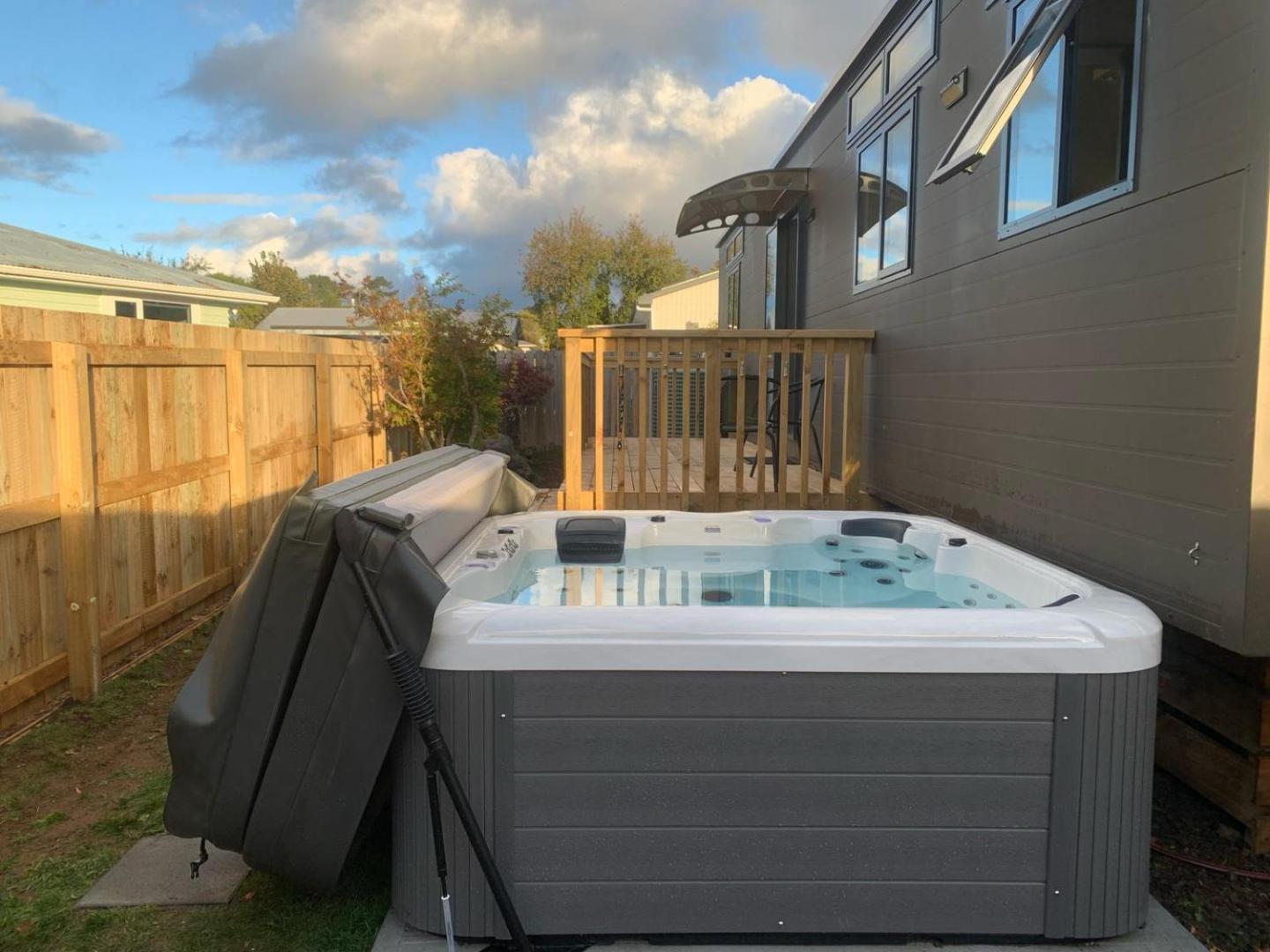 Ohakune Tiny Home 1