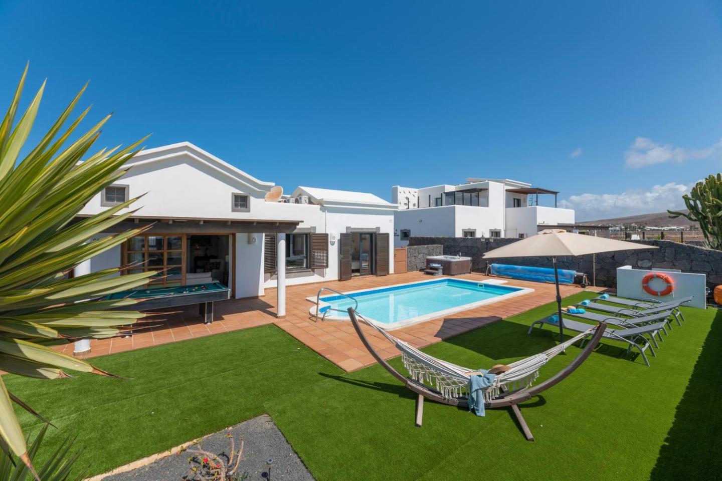 Villa Ambar Cherry