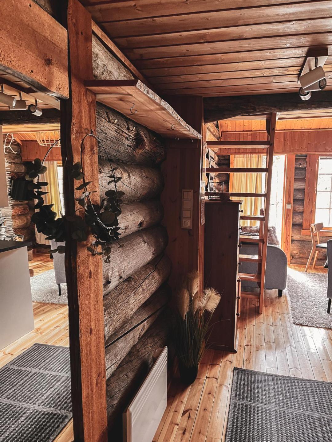 Pikkukelo Levi - Doorstep Ski Bus - Sauna - Traditional Log Cabin 3