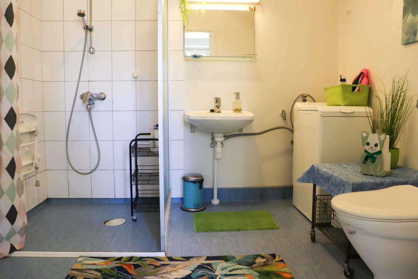 Hostel Rosengarden 4