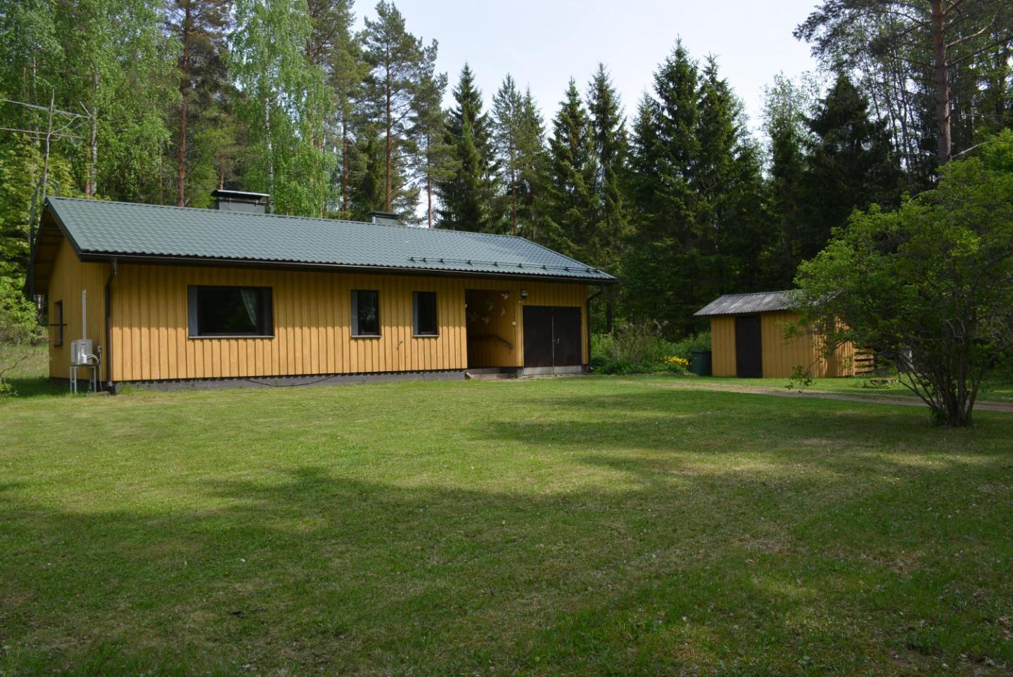 Pientalo Tukikohtana Lähellä Joensuuta 2