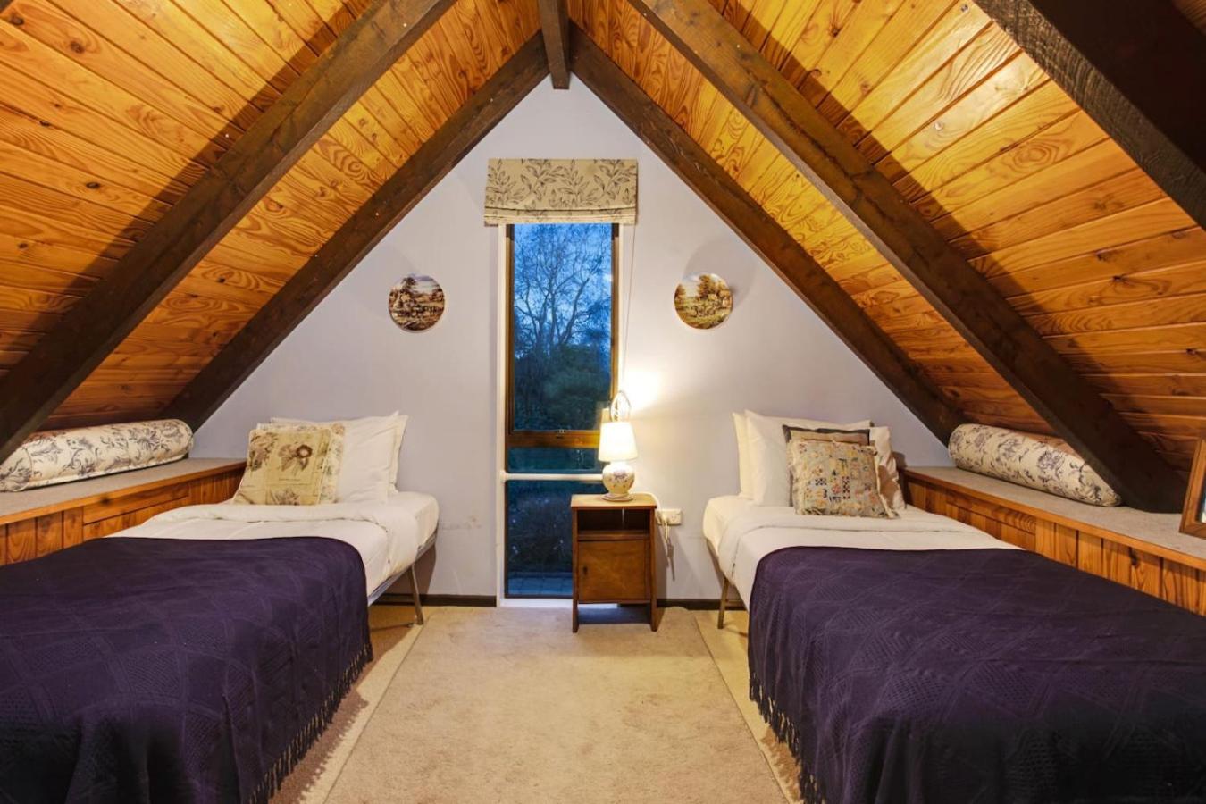Countryside Retreat With On-site Horse Experiences 5