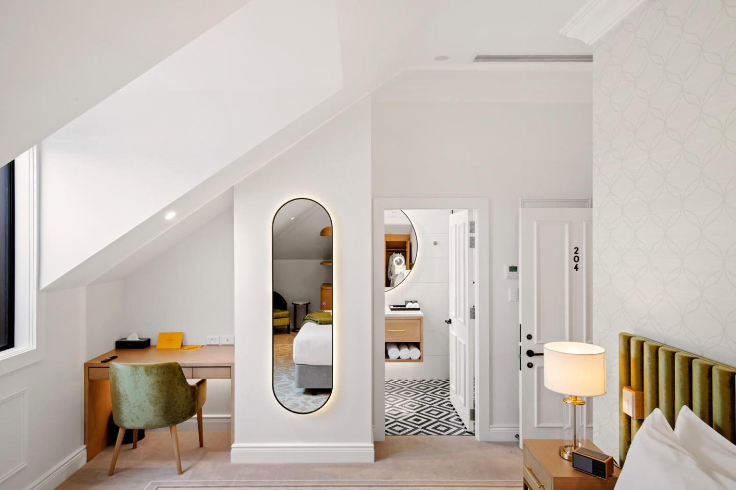 The Clements Hotel 3