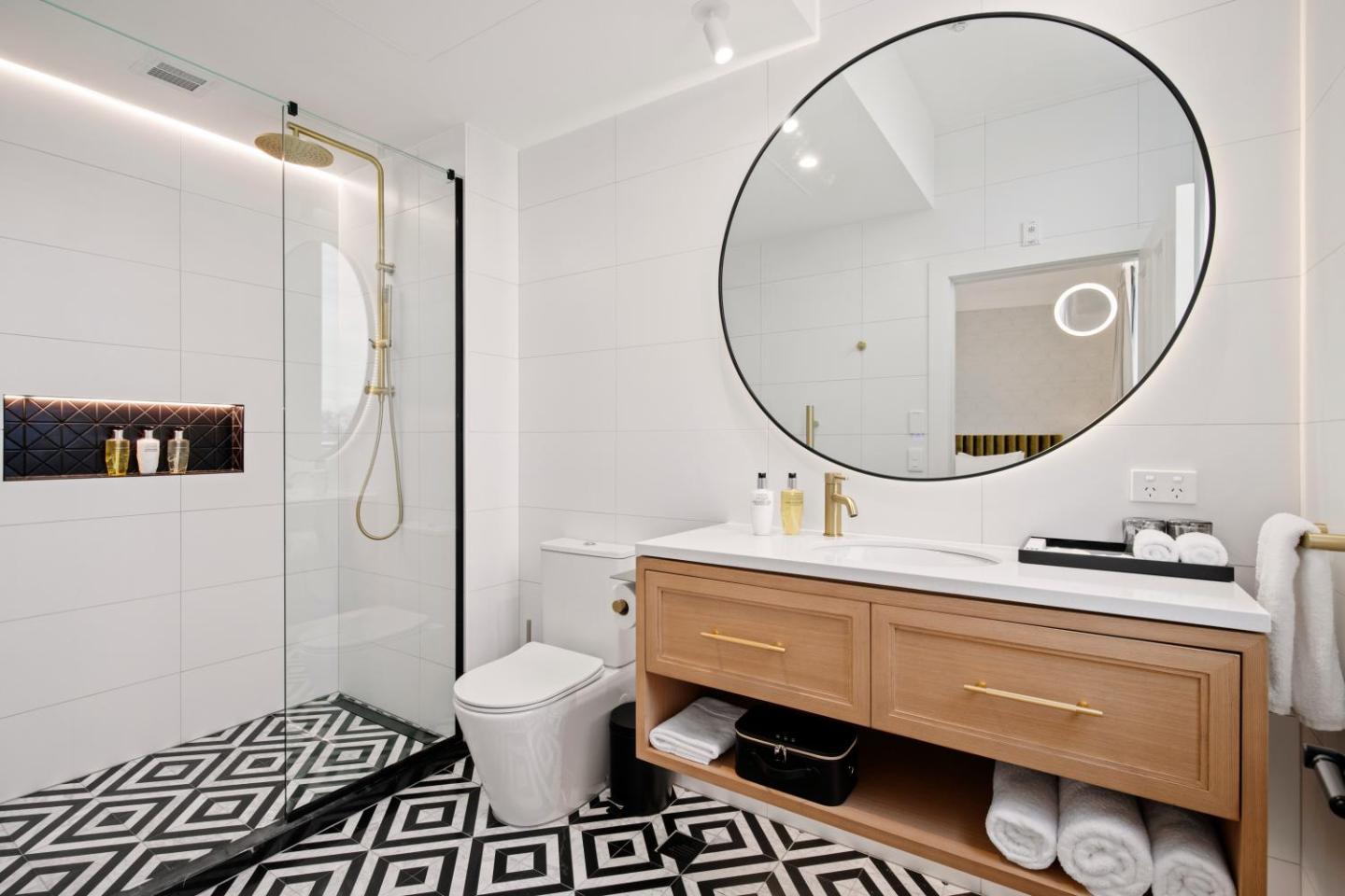 The Clements Hotel 4