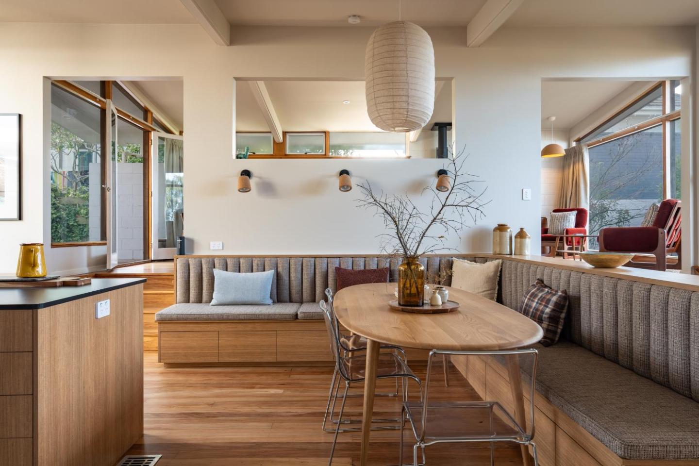 Modern Mid-century Retreat 4