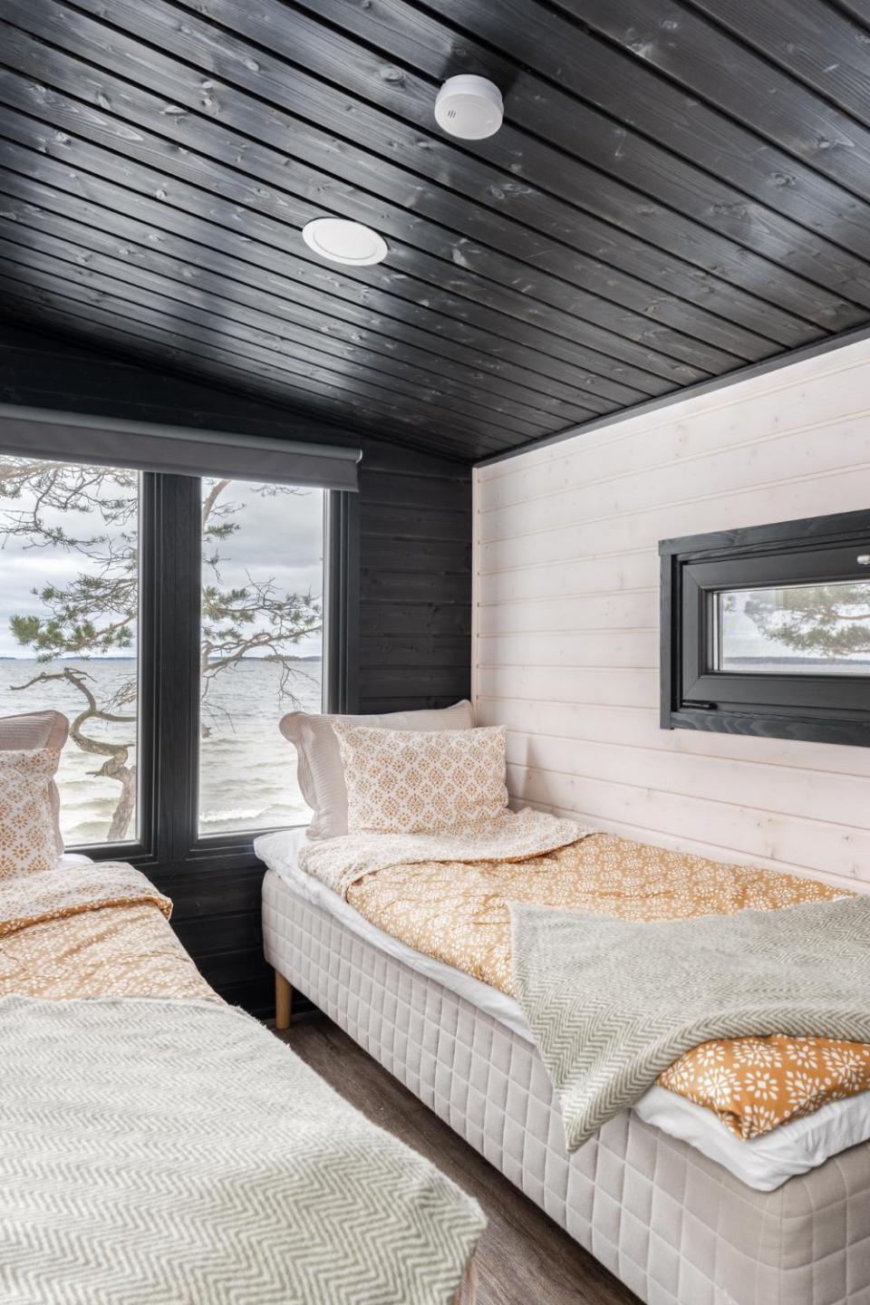 Beach Cottage 4