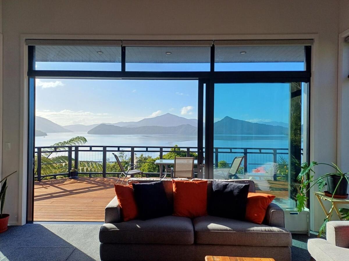 Moetapu Scenic Retreat 4