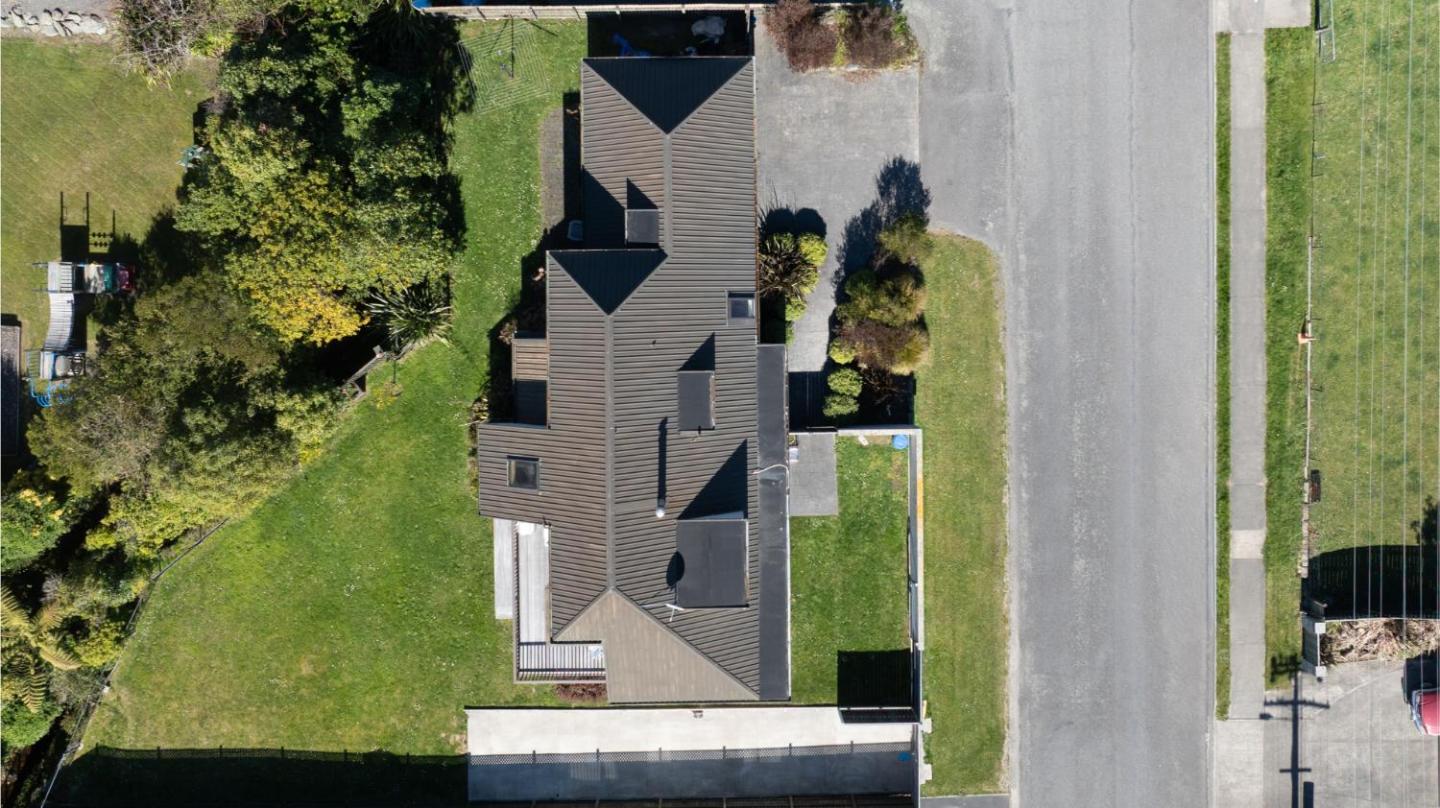 Coastal Sound - Waikawa Holiday Home 2