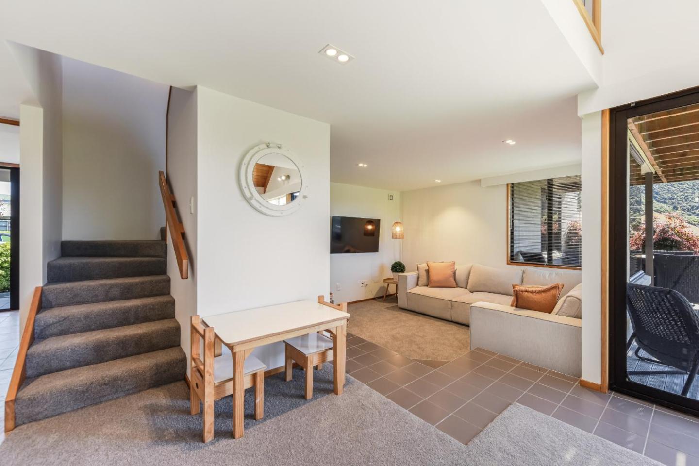 Coastal Sound - Waikawa Holiday Home 5