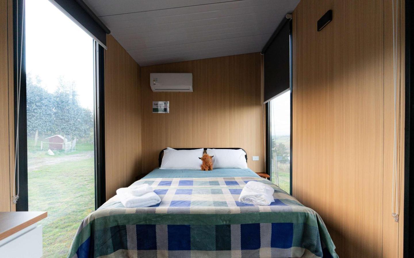 Bruce Farm Alpaca Cabin 1 By Tiny Away 3