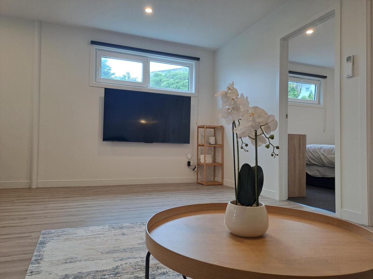Tainui Charm - Fully Renovated, 2 Bedrooms 3