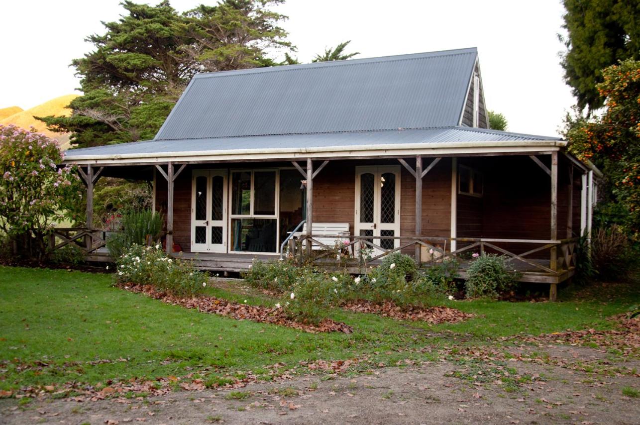 The Cottage 4