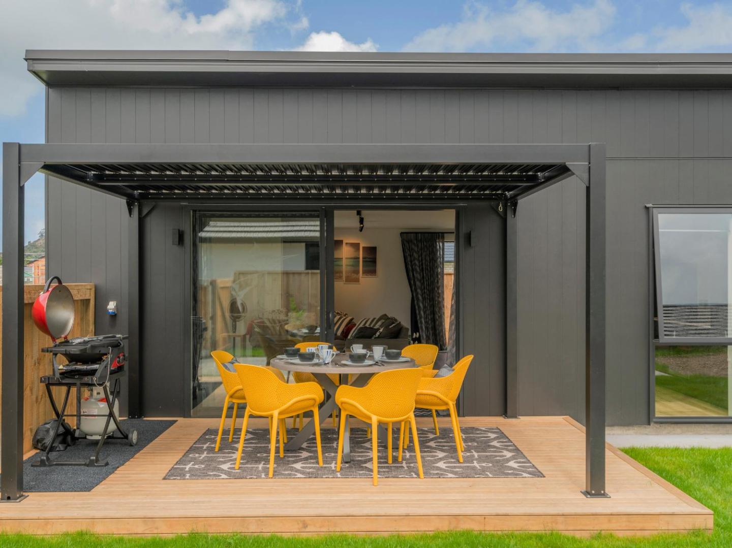 Sun And Sea Sanctuary - Whitianga Holiday Home 2