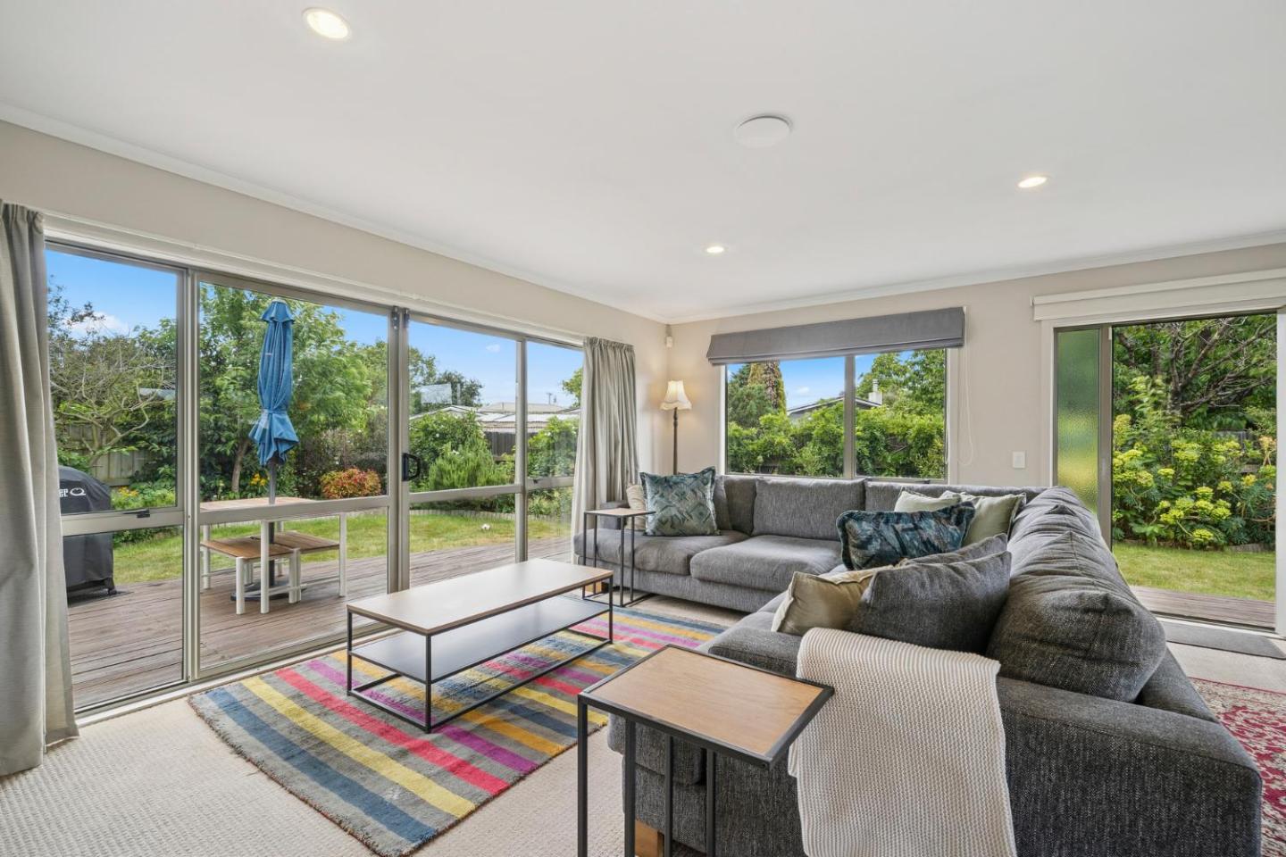 Sackville Sunshine - Martinborough Holiday Home 4