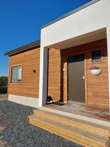 Arctic River Chalet 2