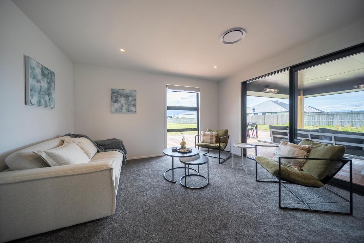 Breaksea Basecamp - Te Anau Holiday Home 4