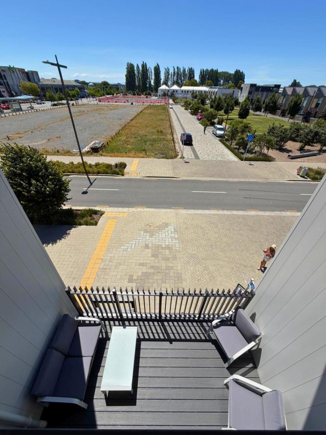 Modern 2-bedroom Townhouse In Central Christchurch 4