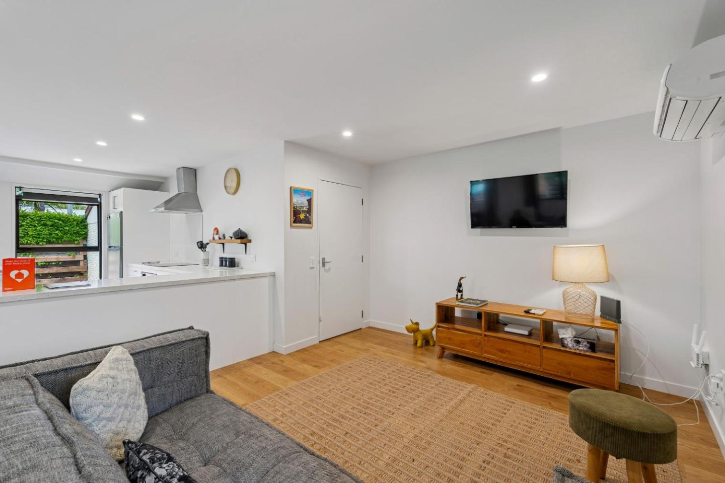 Rees On Reid - Arrowtown Holiday Home 5