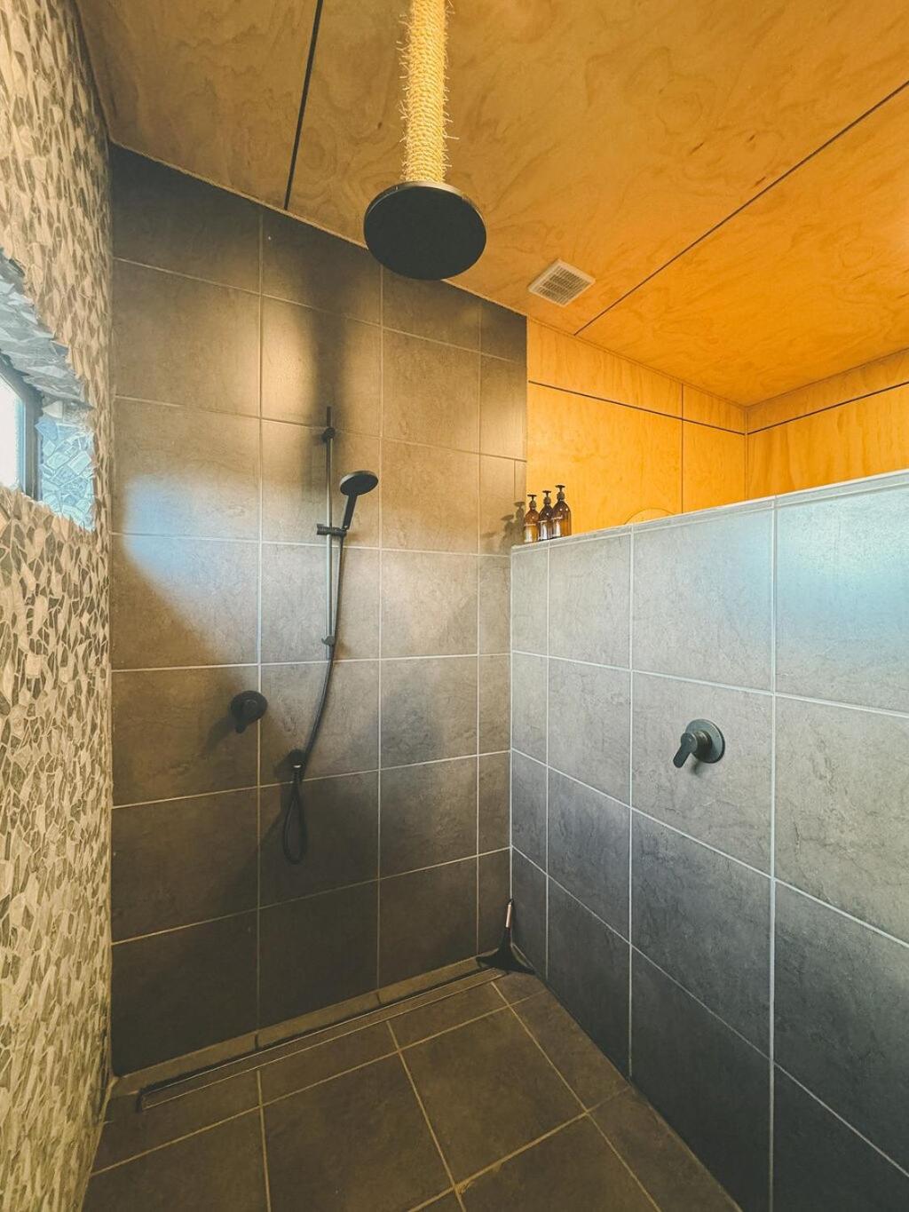 Raglan Rural Retreats - Range View Cottage 3